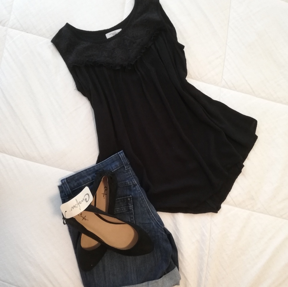 2/$10 Beautiful Lace Top